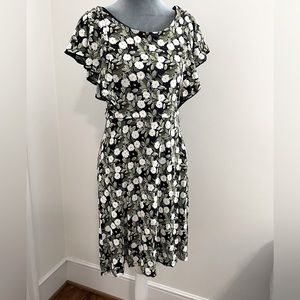 LOFT Dress w/ Flutter sleeves - Sz 0
